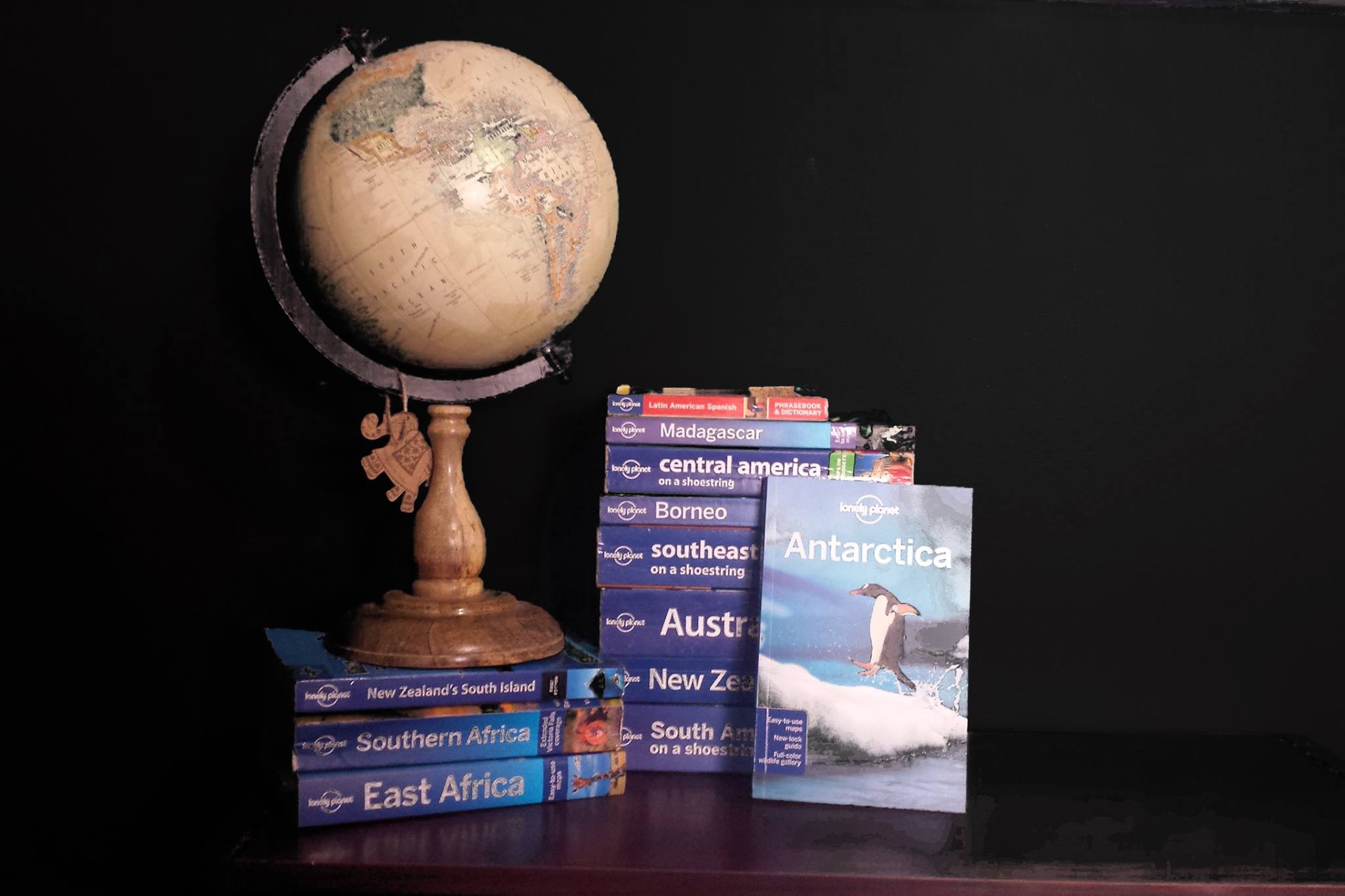 5 Practical Reasons Why I Travel with a Guidebook