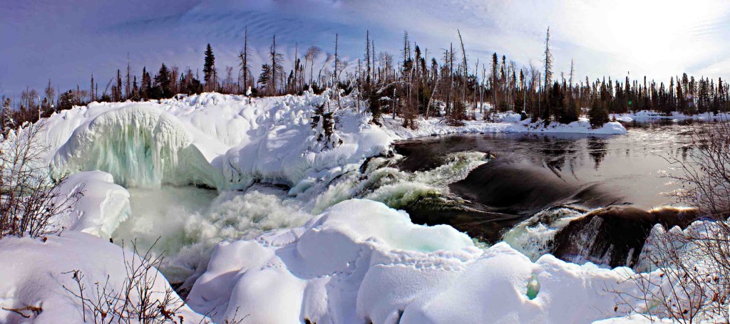 Nistowiak Falls, Canada