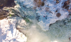 Nistowiak Falls in winter